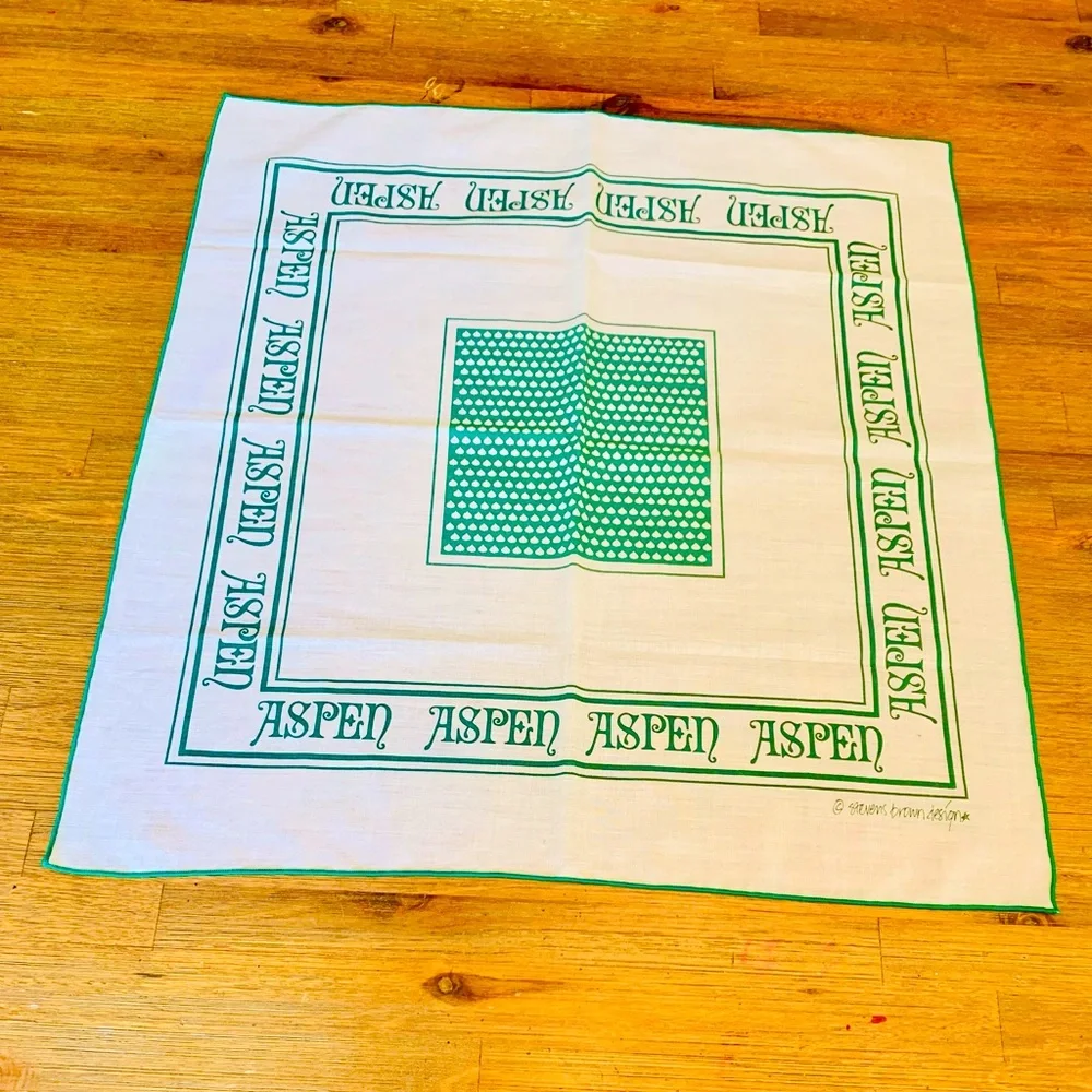 Aspen vintage resort Stevens brown design Green and White Scarf square